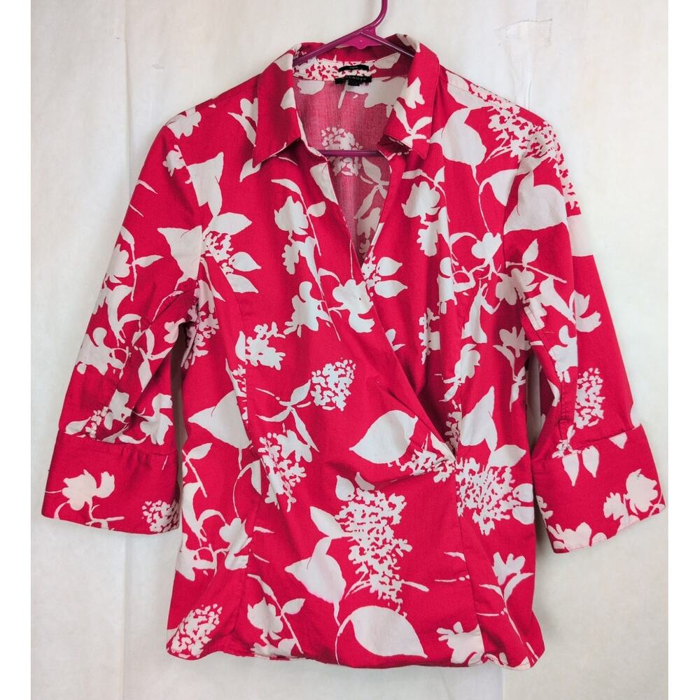 Talbots red and white floral 3/4 sleeve wrap top Size 12 Preppy Classic Retro